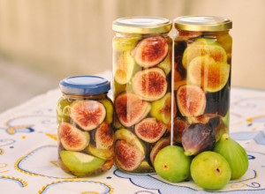 Napravite LIKER od SMOKVE: Žene ga OBOŽAVAJU, u mnogim krajevima Srbije je piće broj JEDAN