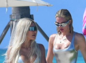 Sestre KARDAŠIJAN bez FILTERA i fotošopa: Evo kako KIM i Kloi zaista izgledaju u KUPAĆIM kostimima (FOTO)