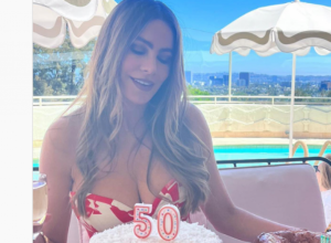 Sofija Vergara napunila 50 godina, a izgleda kao da ima 20: Tajna je u njenom JELOVNIKU i jednom TRIKU, svako veče praktikuje jednu VAŽNU stvar