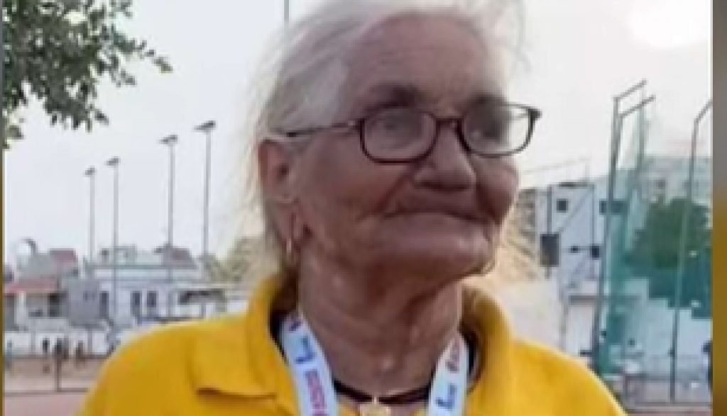 Baka napunila 105 GODINA i otkrila veliku STRAST: Porodica je moli da se SMIRI, ali ona ne želi da ODUSTANE od ovoga