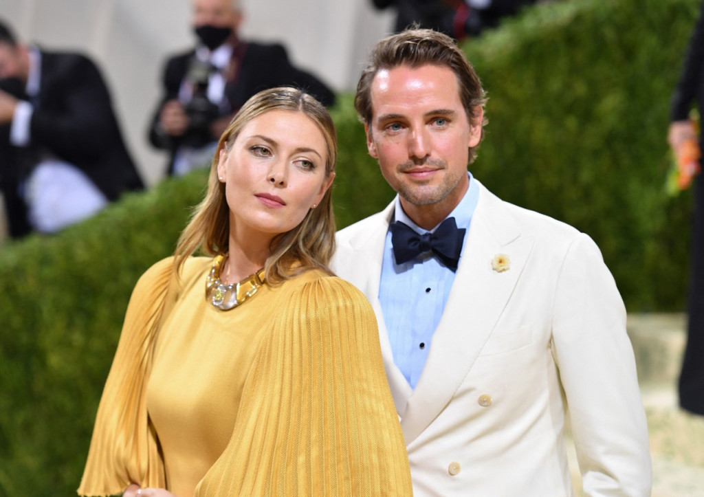 Marija Šarapova se PORODILA u tajnosti: Krila je vest DVE nedelje, a sada je objavila FOTOGRAFIJU bebe