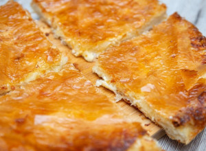 Više nećete ići u pekaru: Najbolji recept za domaći burek, garantujemo da bolji skoro niste probali