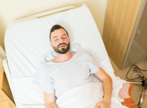 Probudio ga je MIRIS zapaljene GUME: Nije imao pojma ŠTA je u pitanju, a sada se bori za ŽIVOT