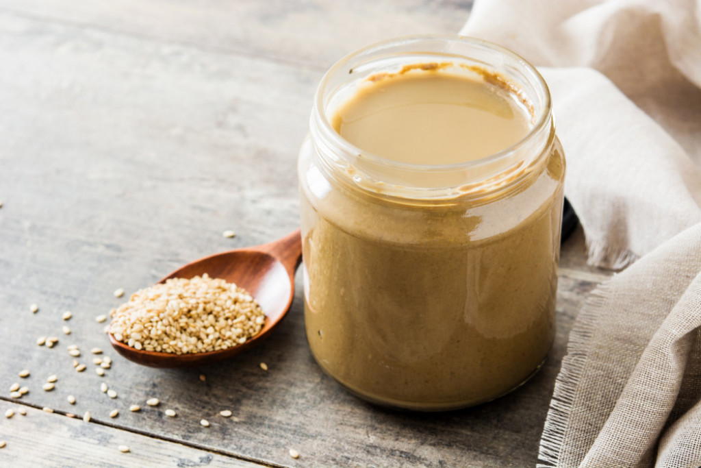TAHINI RECEPT Za izuzetno zdrav namaz od susama potrebna su DVA sastojka i 10 minuta