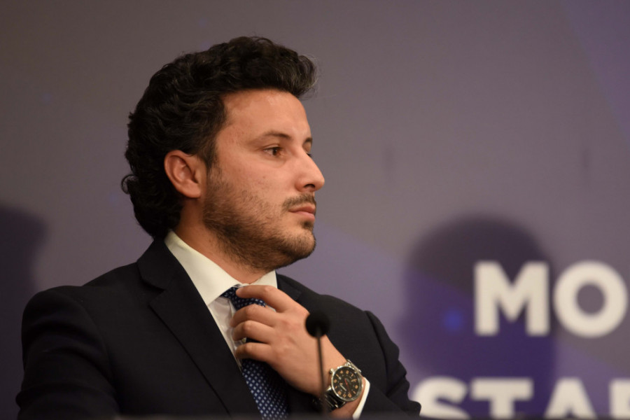 ADŽIĆU ODBRANA, DRITANU DIPLOMATIJA: Konjević i Krivokapić su sada prošlost i zvanično
