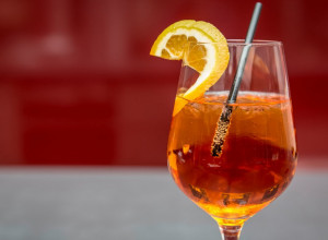 Najbolji RECEPT za aperol špric: Napravite savršeno LETNJE piće