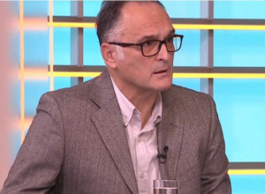 Da li su TAMNI PODOČNJACI znak obolenja BUBREGA? Dr Radović OTKRIVA da u Srbiji od ove BOLESTI umre 2000 ljudi