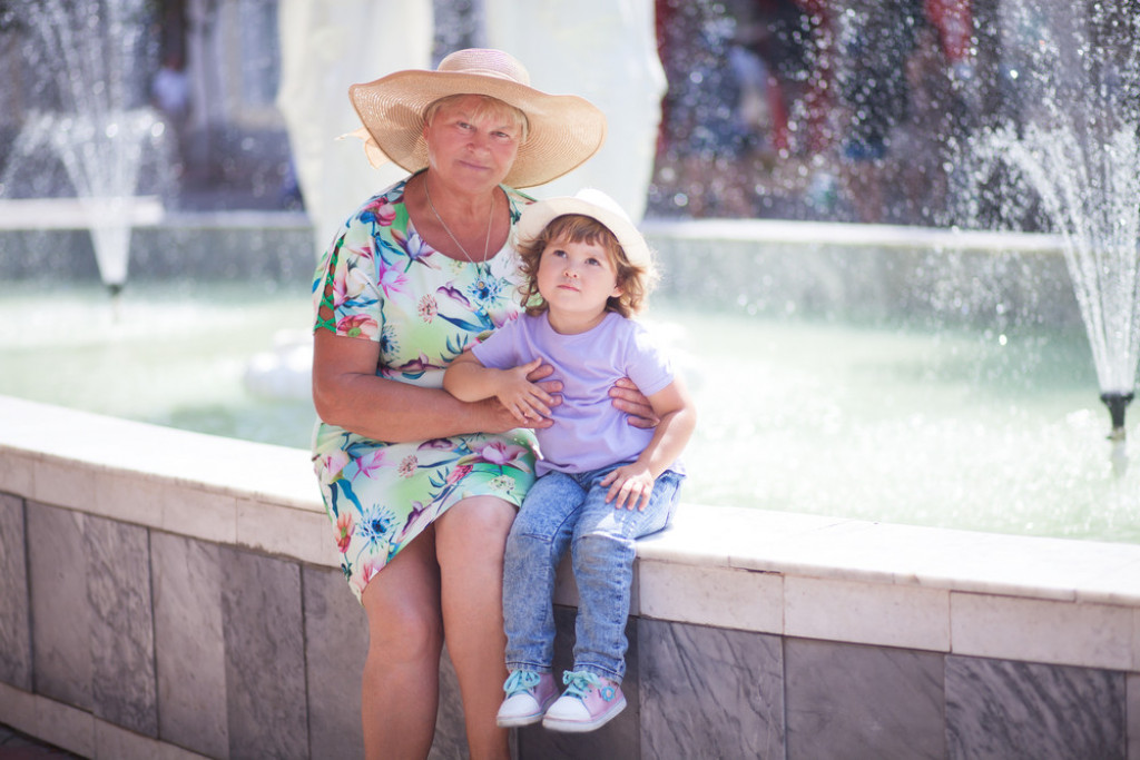 Poslala sam ćerku kod svekrve na vikend: Dete se vratilo drugačije, bila sam očajna kada sam videla šta joj je baba uradila