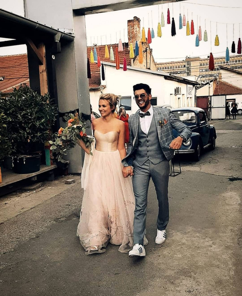 "Poljubili smo se, pa su me IZBACILI iz NJENE kuće": Stevan na NEOBIČAN način upoznao suprugu, kaže da je pregazio svoje PRINCIPE