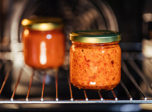 Jedan SASTOJAK menja SVE: Dodajte u TRADICIONALNI AJVAR samo jednu stvar i zapitaćete se zašto ovo ranije niste URADILI