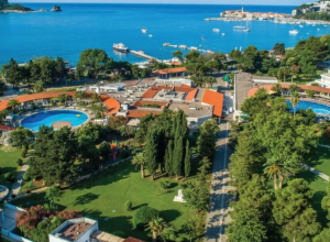 Ivana iz Beograda osvojila letovanje u BUDVI: Čitateljka NAJ ŽENE odmaraće se u hotelu SLOVENSKA plaža