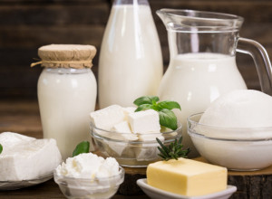 Ova tri mlečna proizvoda su "pakao" za liniju: Negativno utiču na rad jetre i neprimetno goje