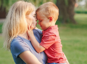 Mama doji sinove od pet i šest godina: Ne planira da prestane, uradiće to kad oni sami odluče