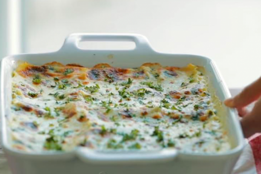 Recept za lazanje sa SPANAĆEM i SIROM: Lagana i BRZA večera koju ćete OBOŽAVATI