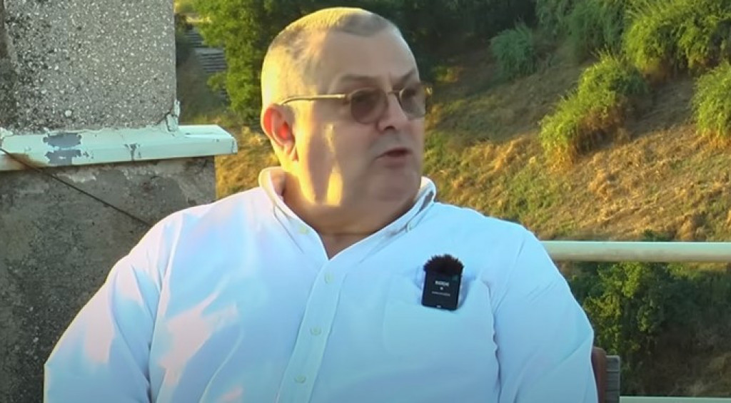 Inspektor Žarko ŠOKIRAO svedočenjem: Dečak (14) zaključao 6 ŽENA u frizerski salon i SILOVAO IH