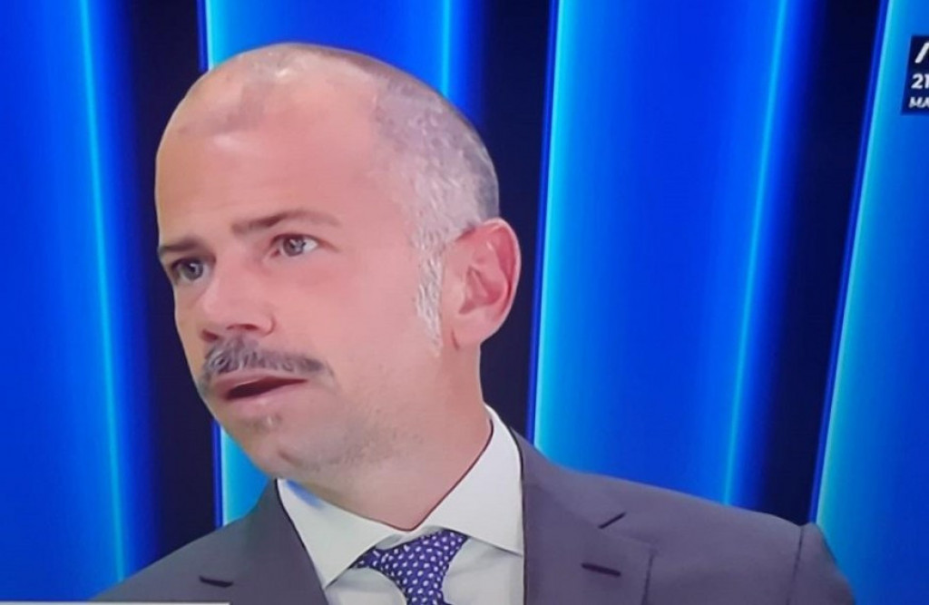 DA LI PREPOZNAJETE NAŠU FUDBALSKU LEGENDU: Nekada je cepao mreže, žene su ga  OBOŽAVALE, a sada je NEPREPOZNATLJIV
