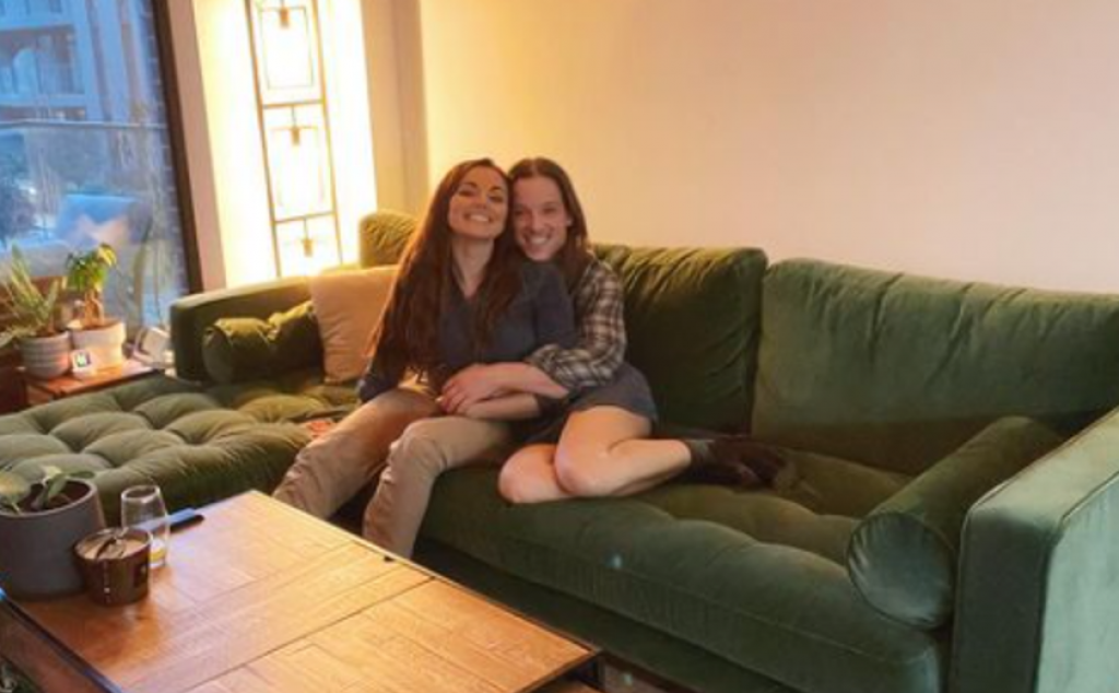 Jeziva FOTOGRAFIJA je najveći HIT na Internetu: Možete li da shvatite gde ko sedi?
