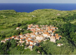 DRAMA NA HRVASTKOM OSTRVU: Nestalo troje turista, gubi im se svaki trag!