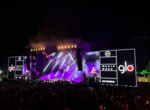 POČEO MUSIC WEEK: Među brojnim posetiocima sreli smo i OVU poznatu pevačicu