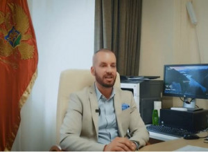 Odović se i dalje ponaša kao član Evrope sad iako je jednoglasno isključen iz partije (FOTO)