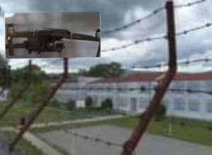 DRON SA TELEFONIMA nadletao zatvor u Spužu