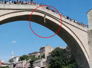 (VIDEO) MALA TARA IZ BEOGRADA ODUŠEVILA REGION: Otkriveno ko je hrabra devojčica koja je skočila sa Starog mosta u Neretvu