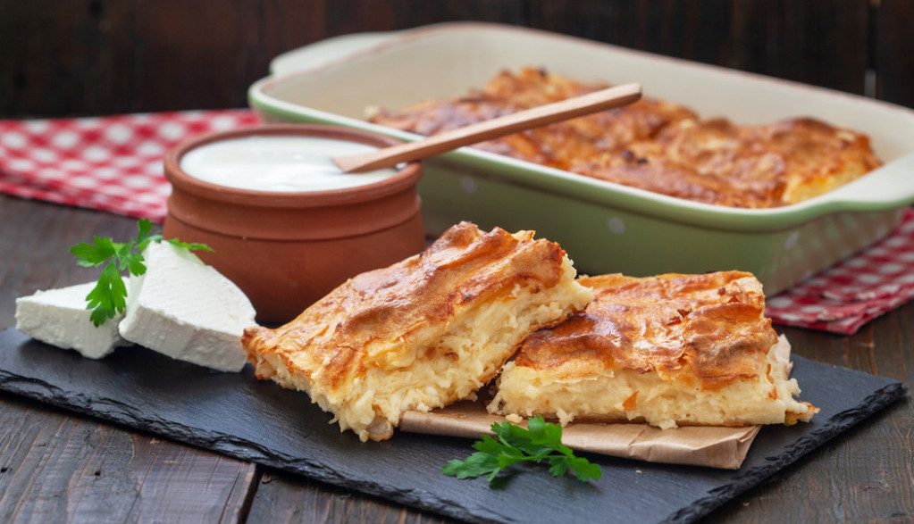 Zaboravljeni RECEPT za GIBANICU: Omiljeno jelo svih GENERACIJA, postaće svima još DRAŽE kada je budete napravili na OVAJ način