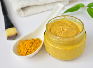 Rešite se bora, mrlja, pega i bradavica: Pomešajte ova 4 sastojka i podmladite kožu