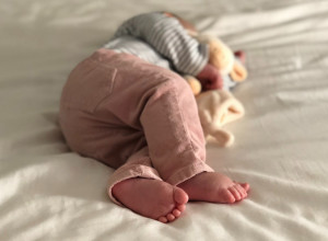 Slavni glumac PRVI PUT nakon smrti dvogodišnjeg SINA: "Neopisivo sam TUŽAN, ali verujem da postoji DOBRO na ovom svetu"