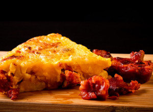 Savršene zapečene TORTILJE sa kobasicama i JAJIMA: Pikantni doručak gotov za 10 minuta, a priprema laganica