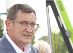 SVE ŠTO SRBIJA ULAŽE U BIH, BOŠNJAČKI I HRVATSKI PREDSTAVNICI BLOKIRAJU: Mitrović pohvalio Vučićevo zalaganje za narod PREKO DRINE