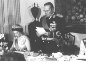JEDAN TITOV POTEZ NIJE SE DOPAO KRALJICI! Šta se dogodilo tokom posete Elizabete Druge Beogradu daleke 1972. godine (VIDEO)
