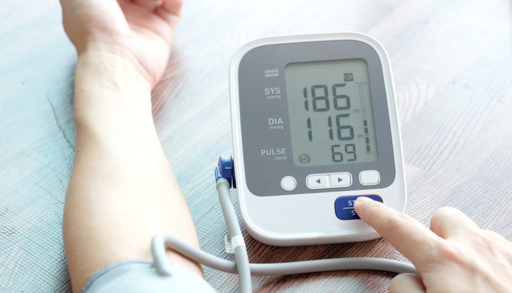 Snizite pritisak za pet minuta: Ruski doktor otkrio šta provereno radi,  ova tačka na telu je ključna