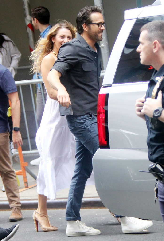 Najvoljeniji PAR Holivuda čeka ČETVRTO dete: Godine BRAKA su dokaz koliko su skladni iako im je UPOZNAVANJE NAMEŠTENO