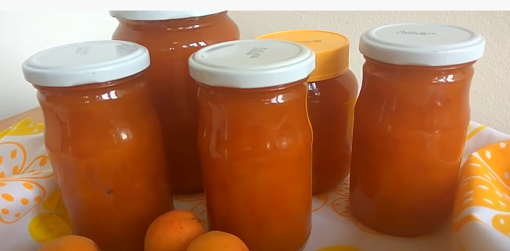 Kad u DŽEM od KAJSIJA dodate OVO, nastaje najfiniji DESERT: Oni koji su PROBALI recept tvrde da je bolji i od ČOKOLADNOG KREMA