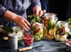 Ovo je čist probiotik: Nutricionistkinja Milka dala zlatan savet za spremanje zimnice, "odmah na pijacu po jednu namirnicu"