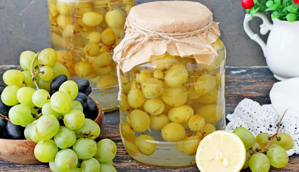 Kompot od GROŽĐA je najtraženiji RECEPT: Veoma je jednostavna PROCEDURA, a ukusna je poslastica zimi