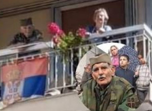 (VIDEO) ORILO SE "TAMO DALEKO": Srbi napravili iznenađenje za DEDA ĐORĐA U SOLUNU