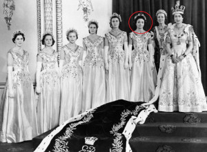 PREMINULA je samo dan pre Elizabetine sahrane: Bila je jedna od ŠEST pratilja kraljice tokom KRUNISANJA