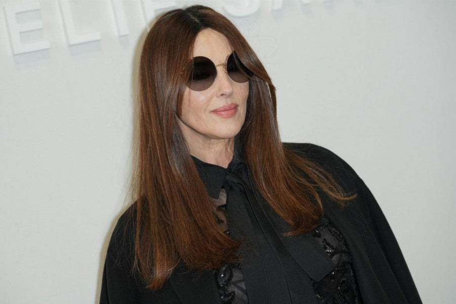 Ista MAJKA: Ćerka Monike Beluči se probija u svetu MODE, a njena lepota sada krasi naslovnicu prestižnog "Voga"