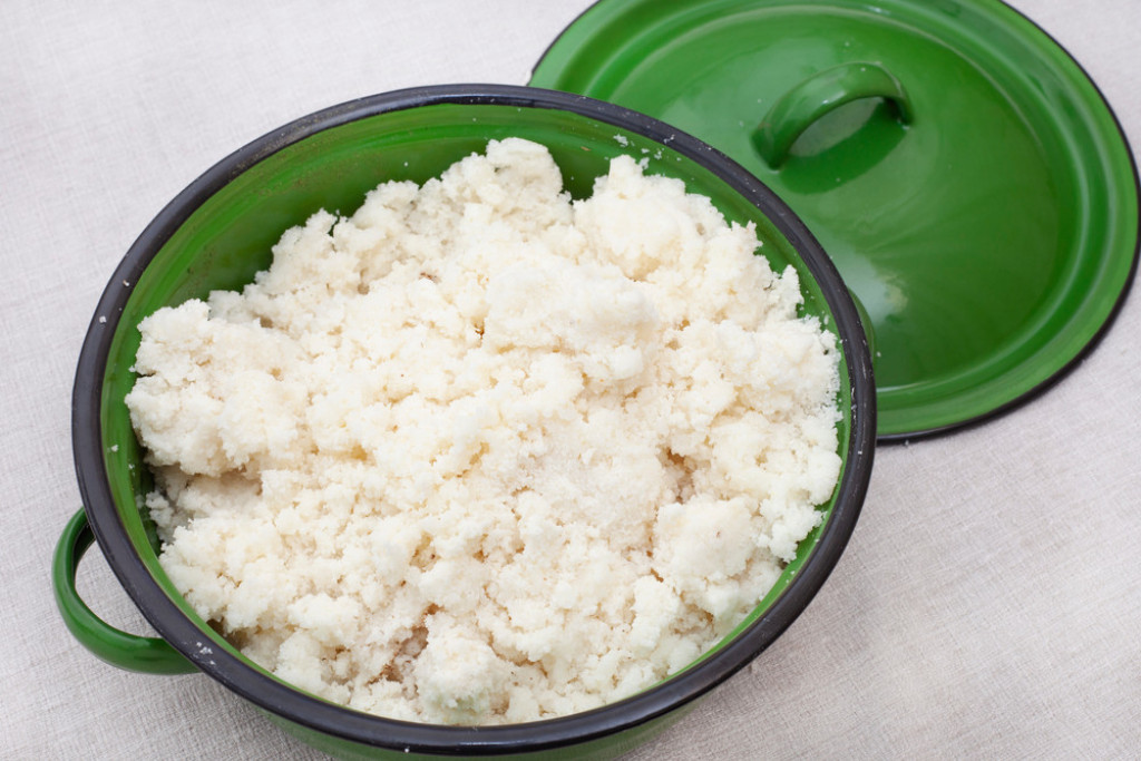 Evo zašto vam se mladi sir brzo pokvari: Pre nego što ga stavite u frižider, morate da uradite jednu stvar