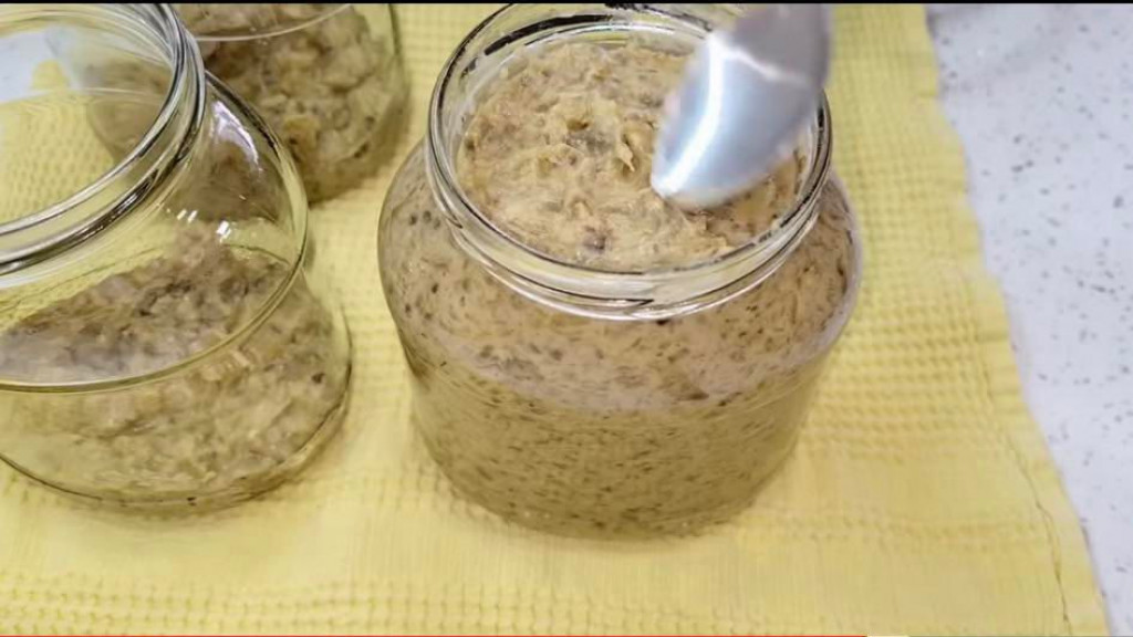Jedinstven recept za BELI AJVAR: Domaćice u SRBIJI su poludele za njim, mnogi tvrde da je i UKUSNIJI od klasičnog!