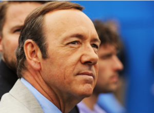 JEZIVI detalji o brutalnom SILOVANJU dečaka : Nekada omiljeni HOLIVUDSKI GLUMAC ponovo se susreće sa zastrašujućim OPTUŽBAMA