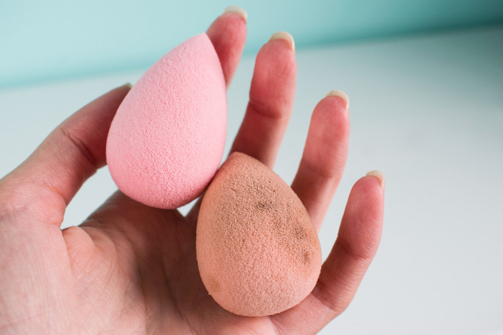 Biće kao nov: Za besprekorno čist i mirisan "beauty blender" potrebne su samo 2 stvari, kažite zbogom bakterijama!
