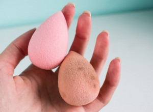 Biće kao nov: Za besprekorno čist i mirisan "beauty blender" potrebne su samo 2 stvari, kažite zbogom bakterijama!