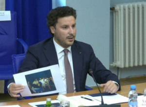 PORED MILA I MRVE NA SLICI I UBIJENI RAKELA! DPS u transu: Na niske si grane pao Abazoviću - lica sa slike možda nisu ni bila punoletna tada