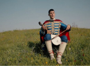 (VIDEO-FOTO) POBEDNIK 45 FESTIVALA GUSLARA SVIH SRPSKIH ZEMALJA: "Sa istorijskog aspekta Sarajevo bi trebalo da bude CENTAR SRPSTVA"