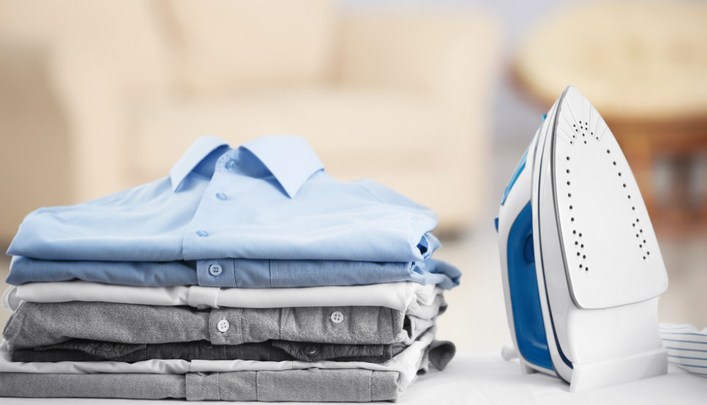 Ova žena je kraljica: Pokazala fantastičan trik zbog kojeg više nikada nećete morati da peglate