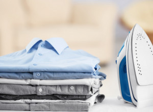 Ova žena je kraljica: Pokazala fantastičan trik zbog kojeg više nikada nećete morati da peglate