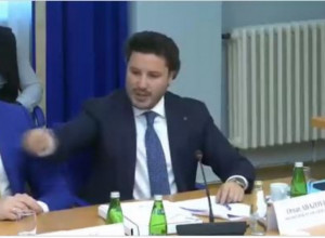ĐE SU DOKUMENTA?! Dritan URLAO na sednici! Knežević: Nema potrebe za tom PAVAROTI retorikom (VIDEO)